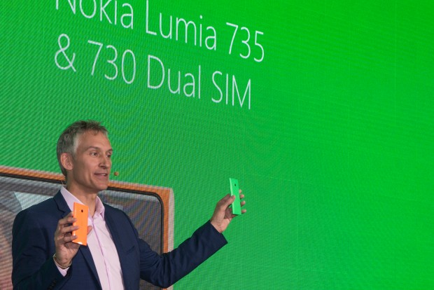 Nokia Lumia 735 und 730 (Bild: Fabian Hamacher/Golem.de)